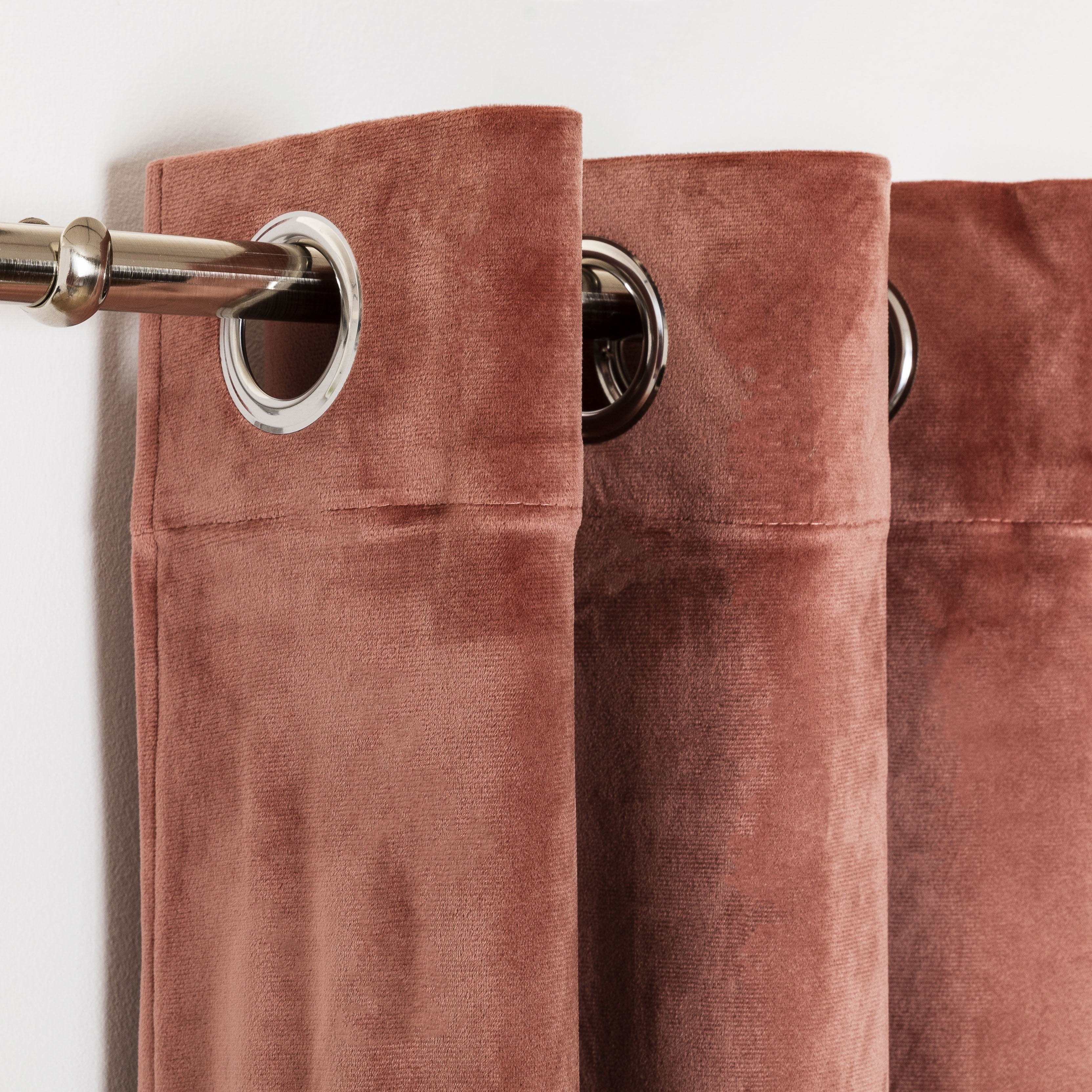 Cortina nova, veludo Marsala