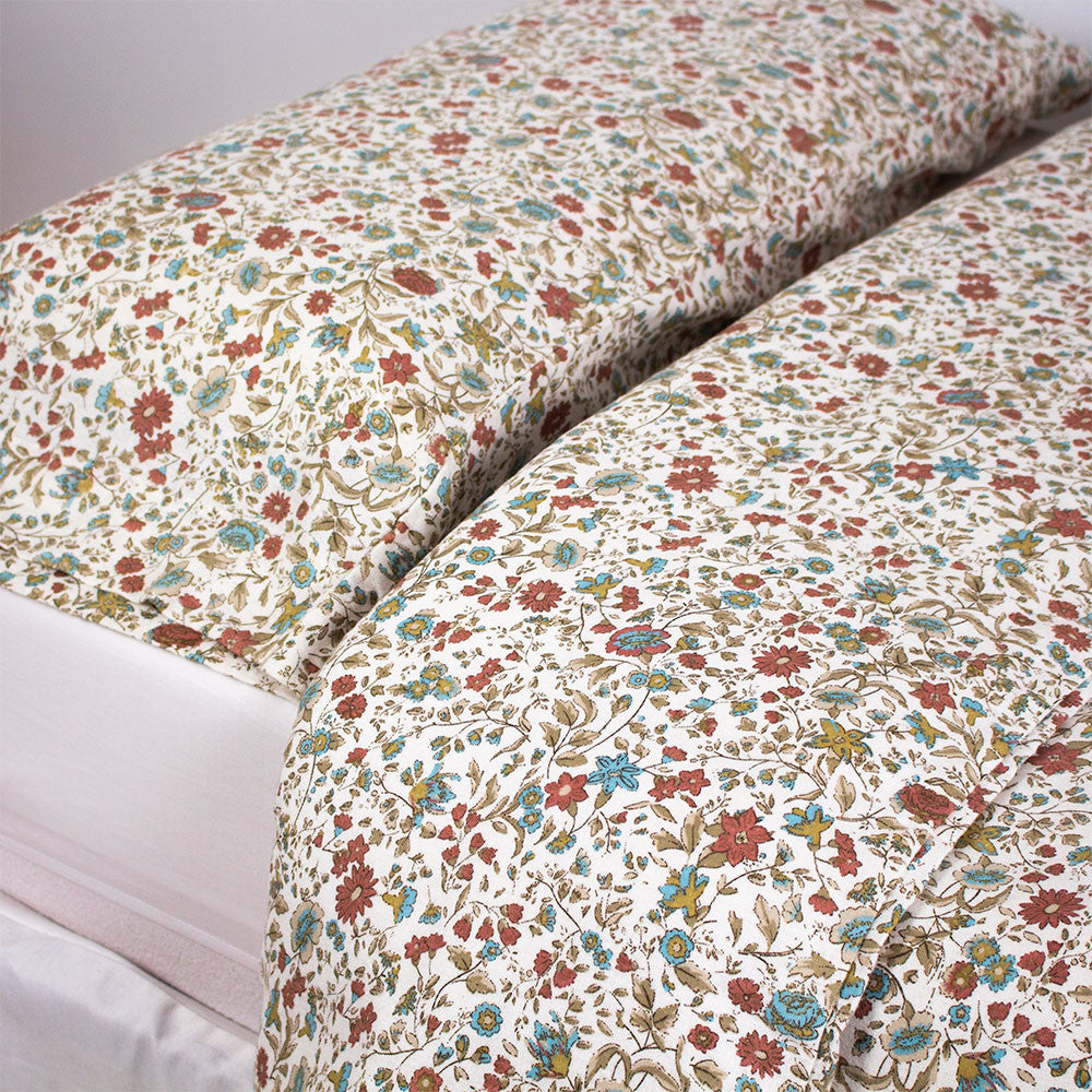 Capa de edredom de solteiro Daniela em flanela marrom