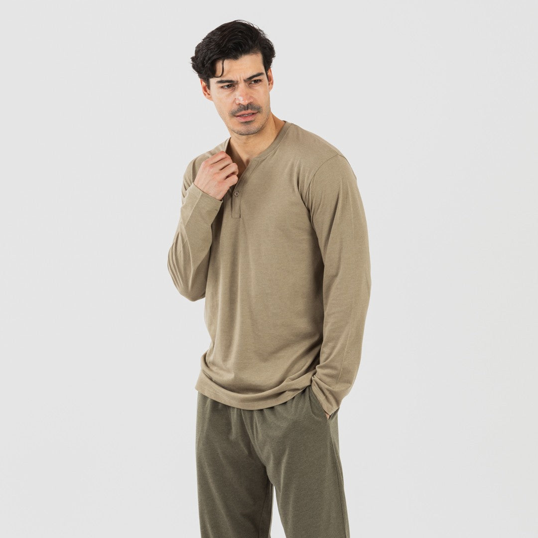 Pijama masculino comprido com botões, verde-caça - verde-escuro