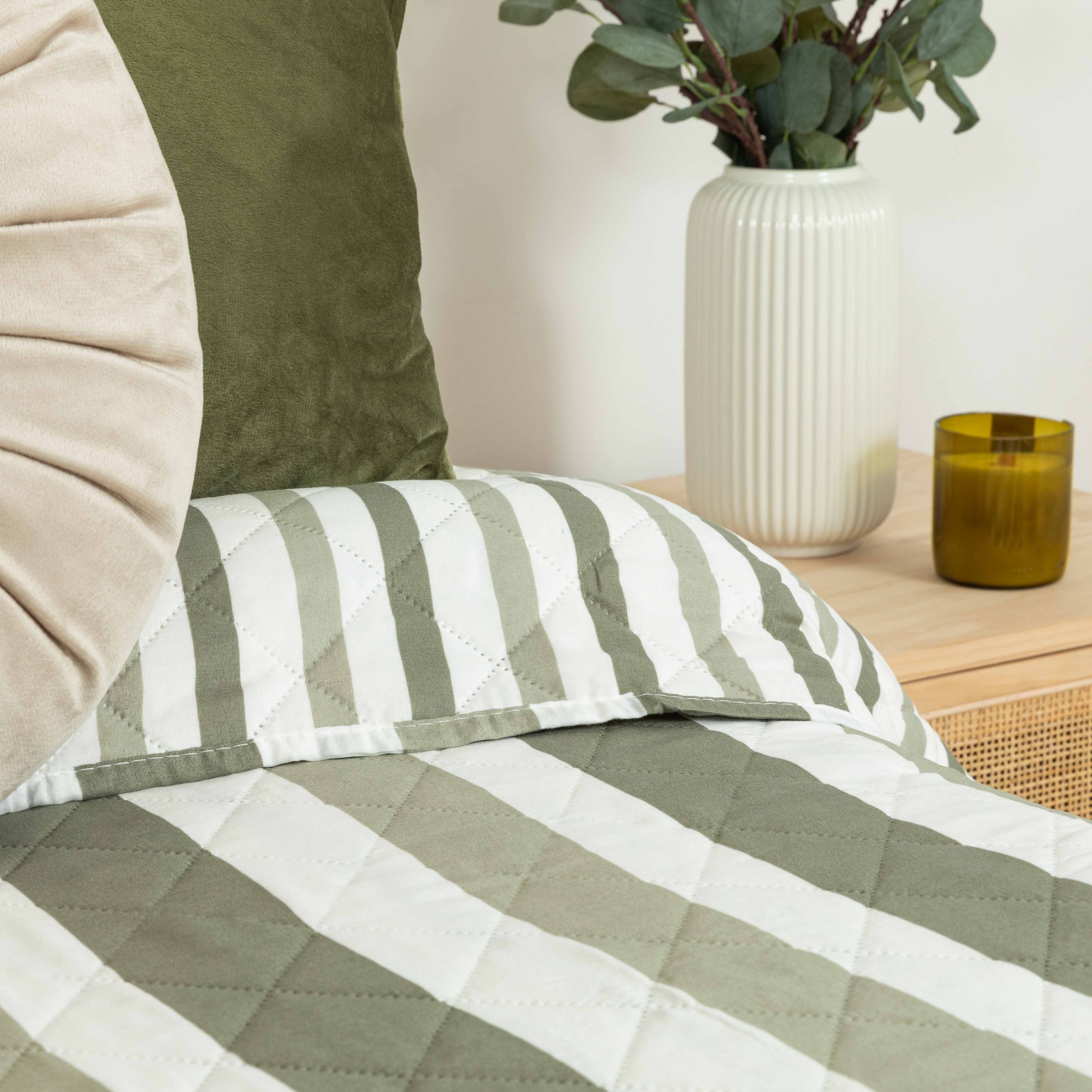 Colcha de cama listrada Aviles Green Hunting