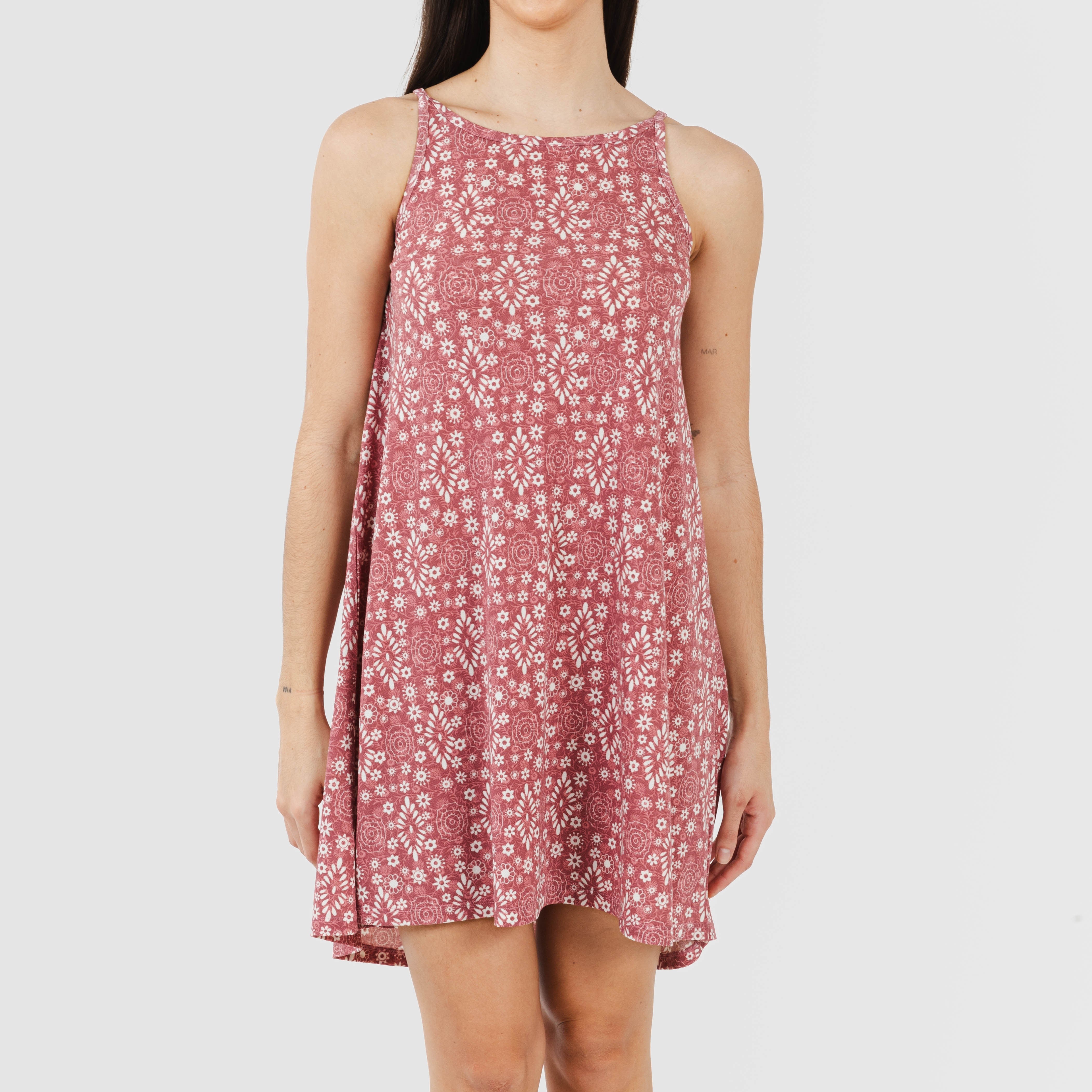 Vestido curto tomara que caia em crepe rosa malva da Piluca com alças.