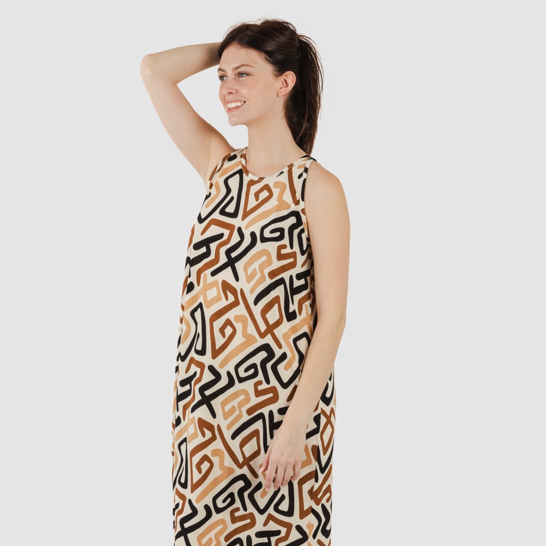 Vestido Domeka de crepe com alças longas, tamanho único.