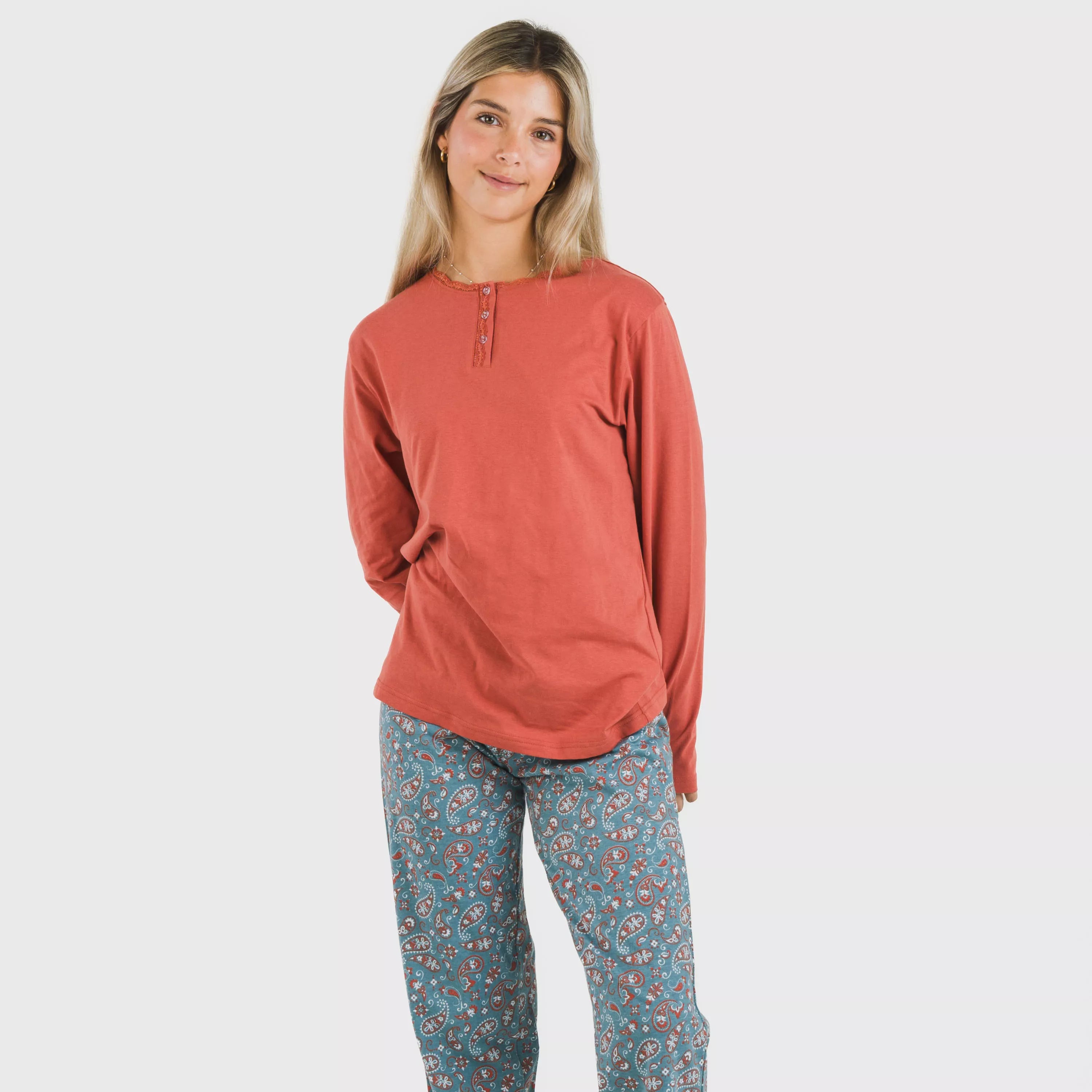 Pijama comprido de algodão, estampa de azulejos campestres