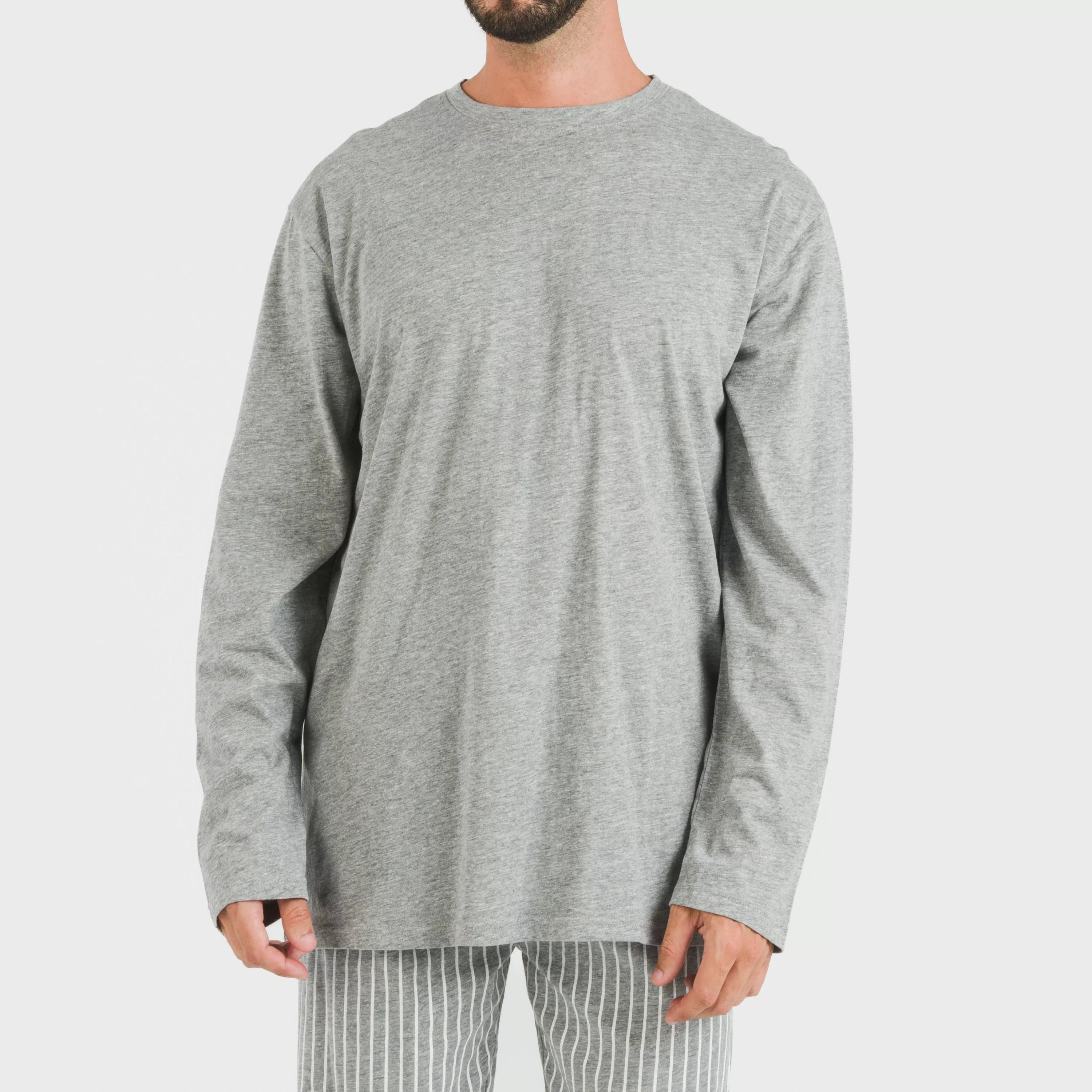 Pijama comprido masculino Beto, em algodão, jeans cinza.