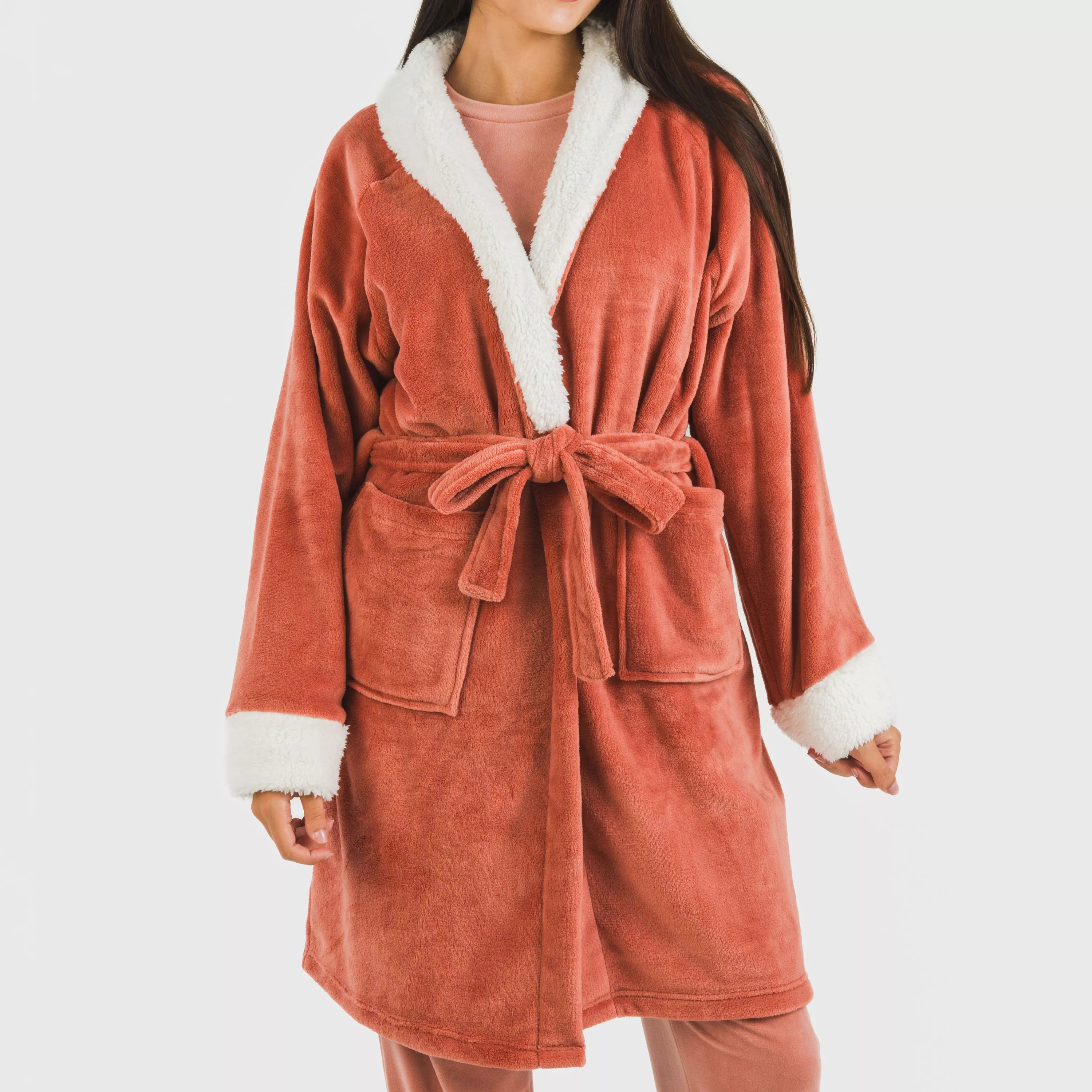 Bata terciopelo sherpa