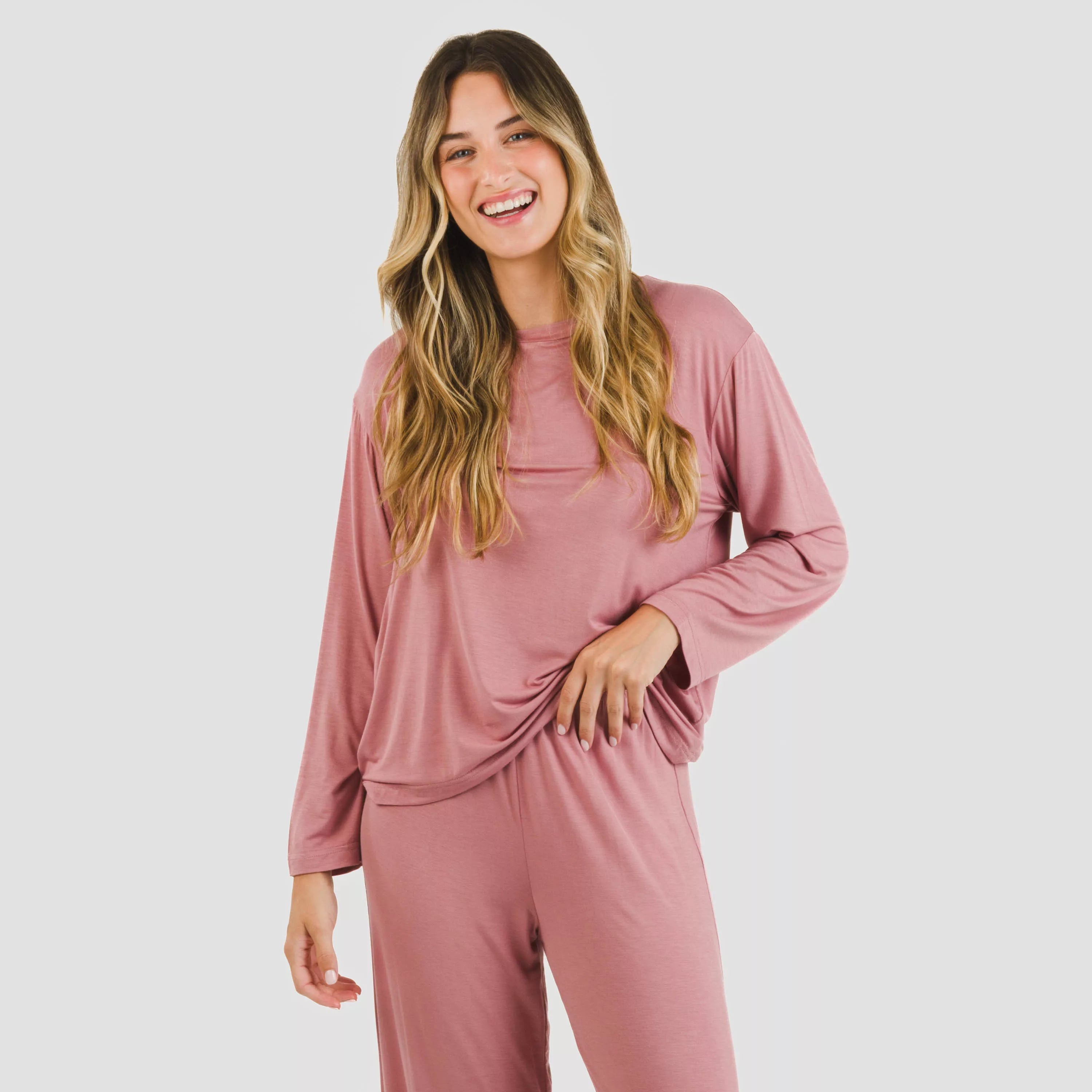 Pijama feminino longo liso de viscose