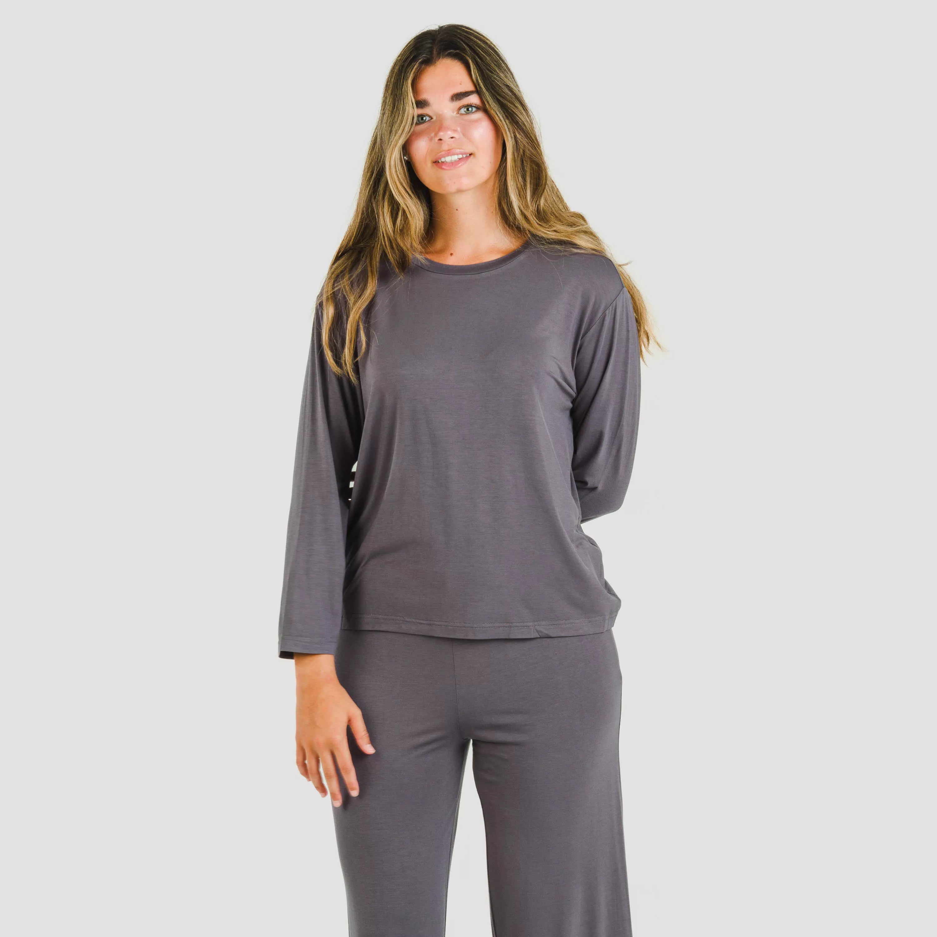 Pijama feminino longo liso de viscose