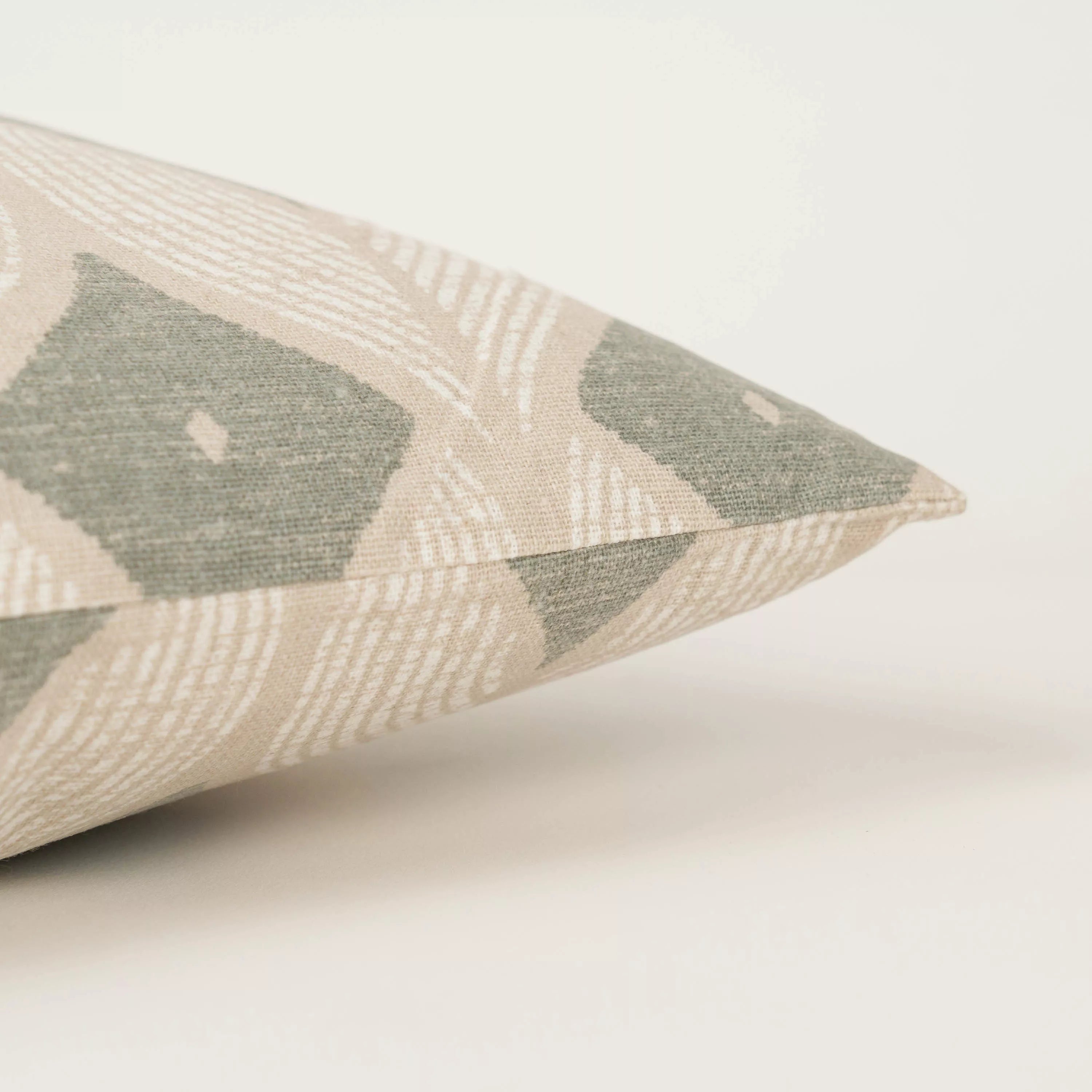 Capa para almofada quadrada Cabot resistente a manchas, lisa, 50x50 cm - enchimento