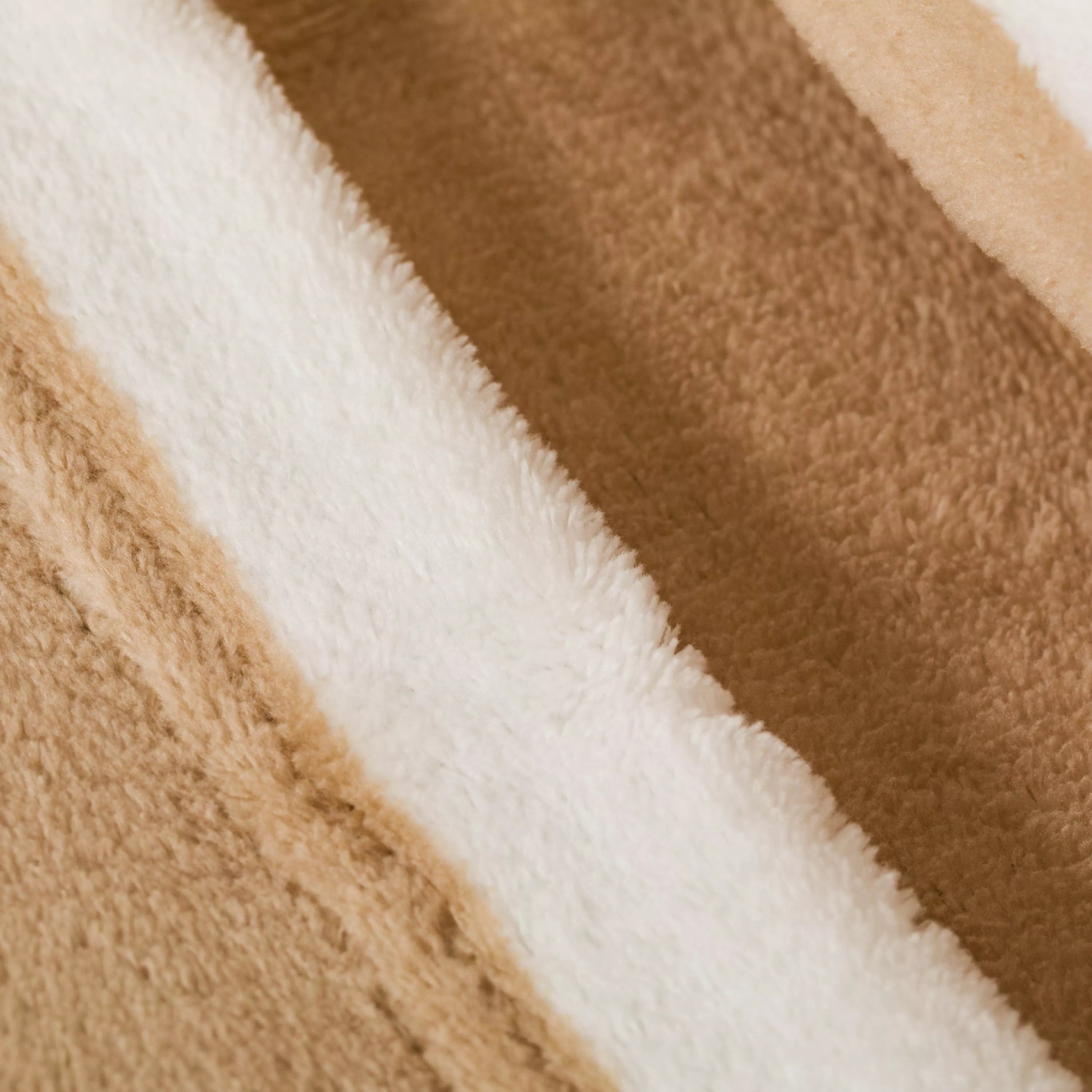 Jogo de lençóis de lã coral Raya Vinia na cor areia