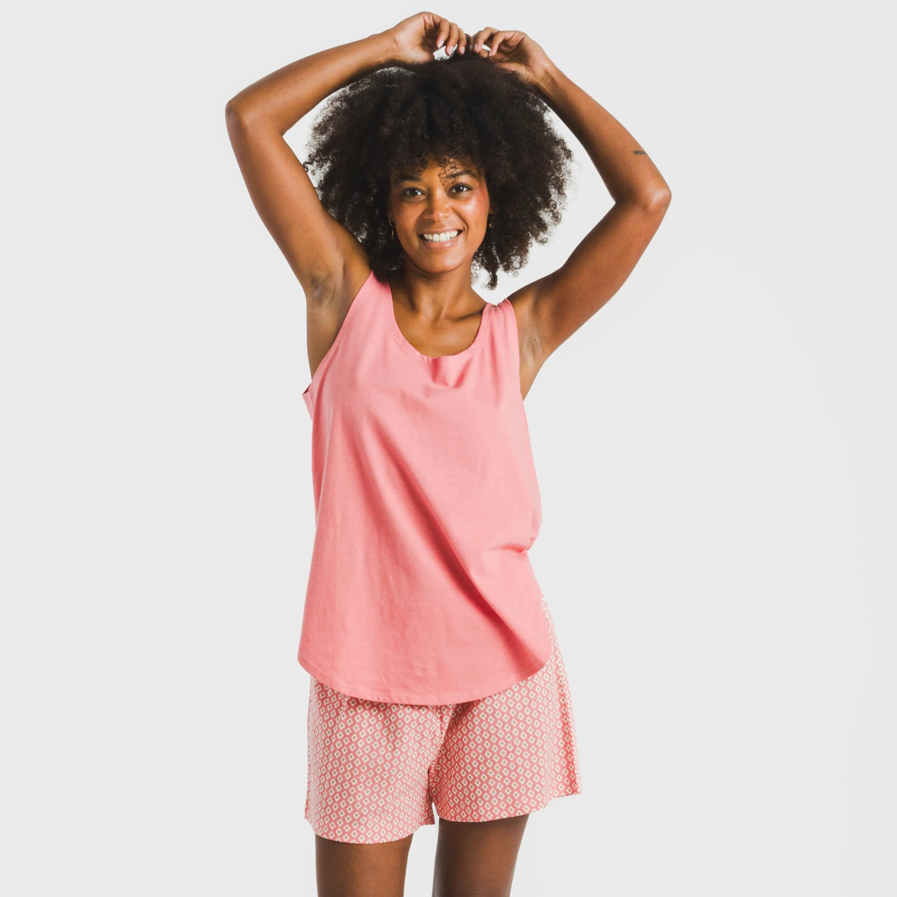 Pijama curto de algodão coral vibrante