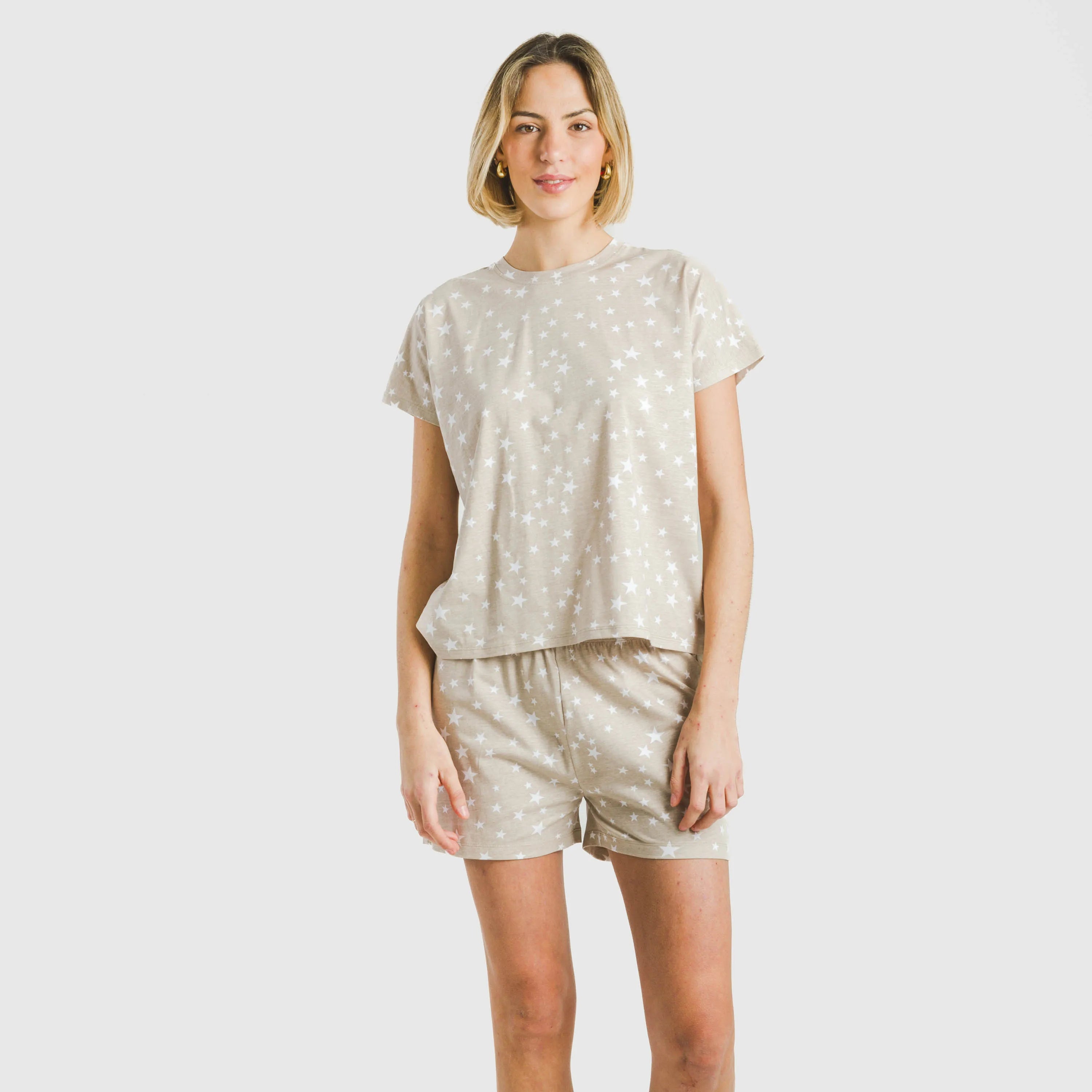 Pijama feminino de algodão com mangas curtas, "Little Star Sand"