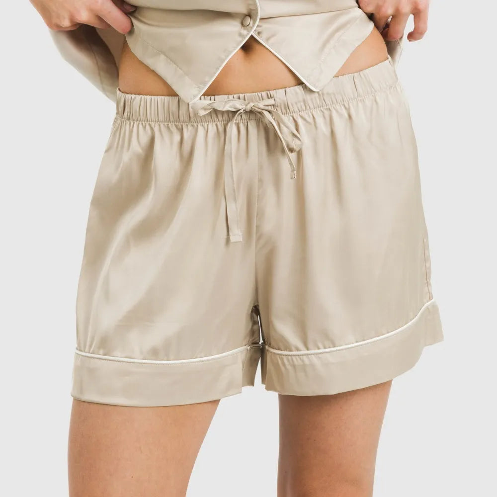 Pijama curto de cetim liso de manga curta para sexta-feira