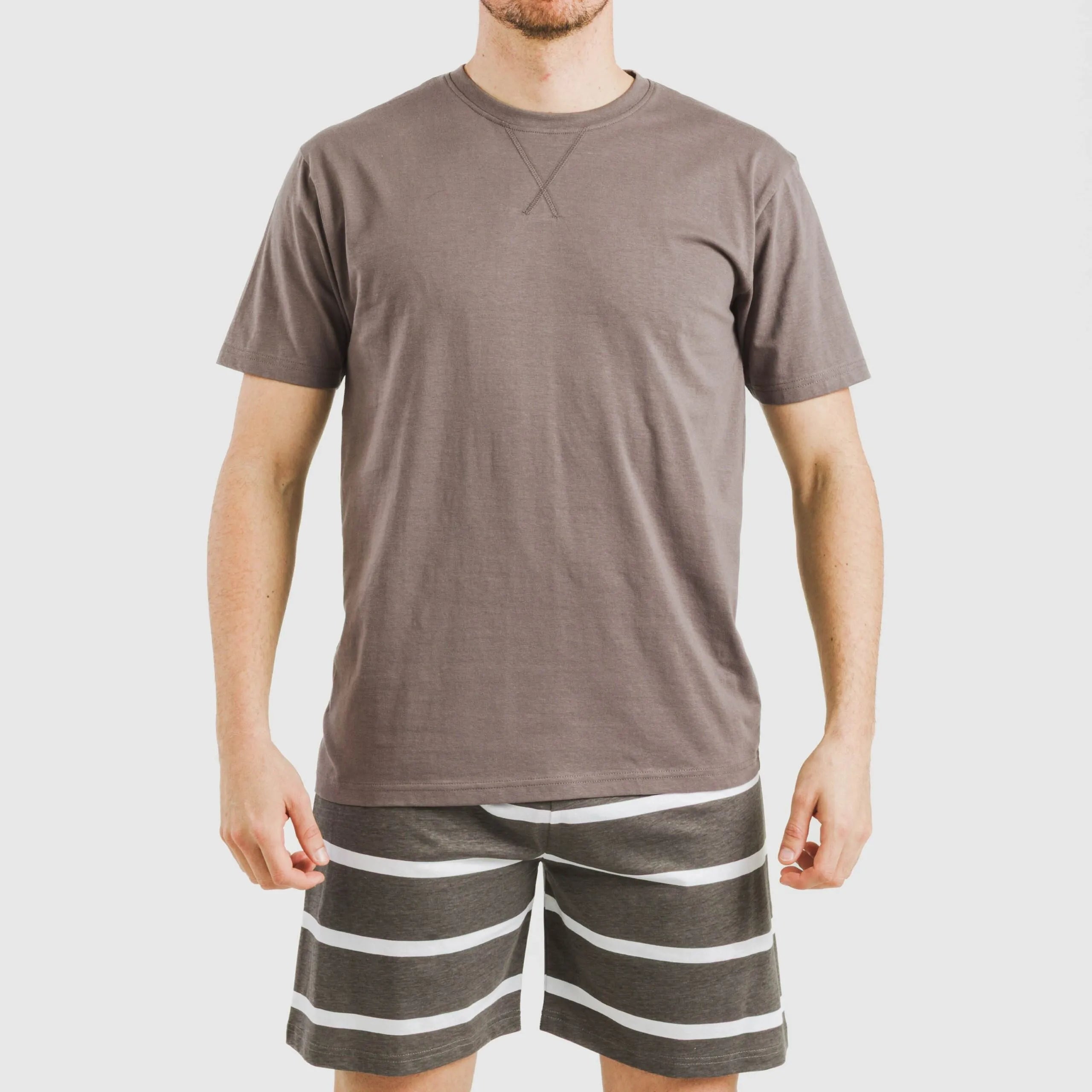 Pijama curto masculino de algodão listrado, novo, cor taupe.