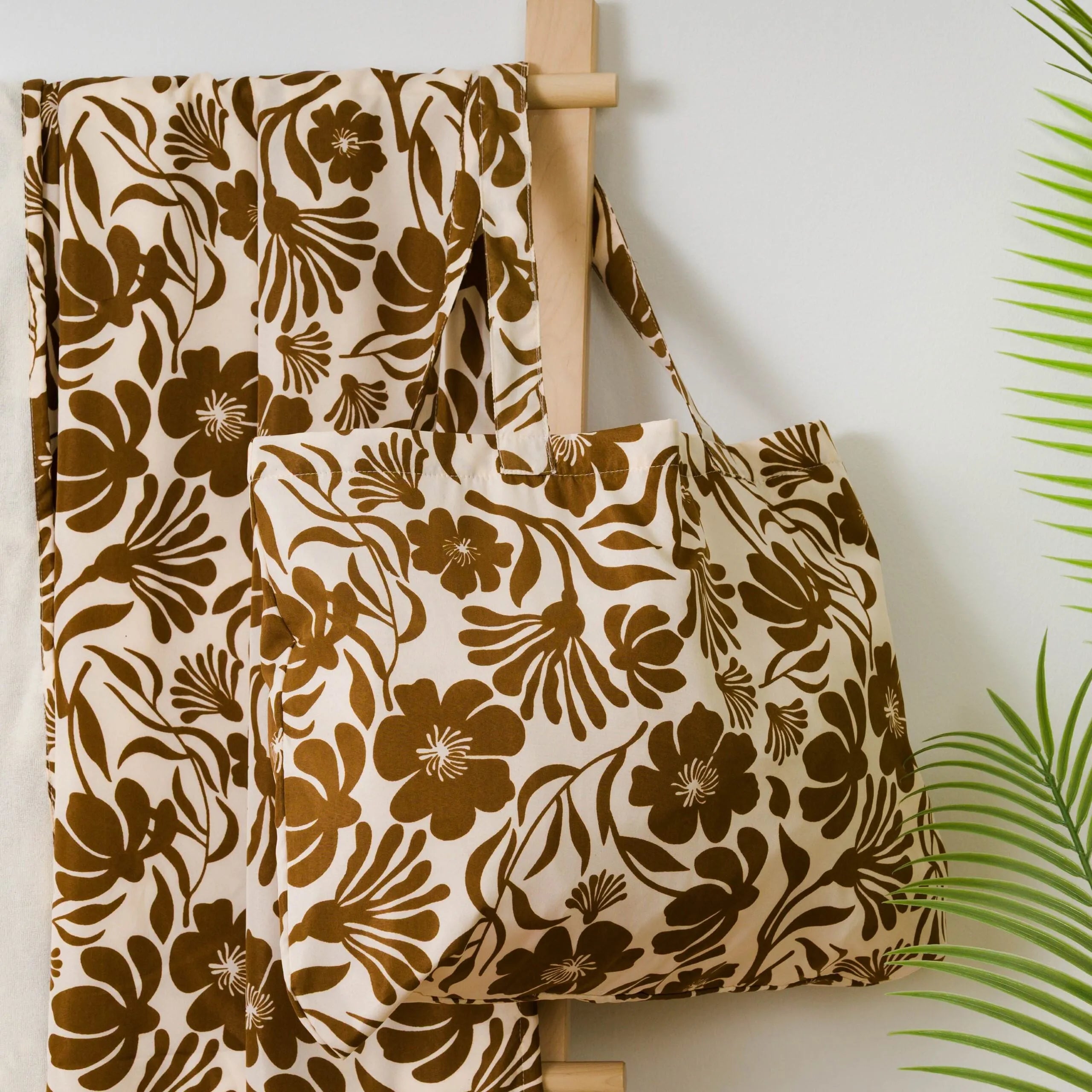 TOALHA PAREO + MOCHILA ALEXIS