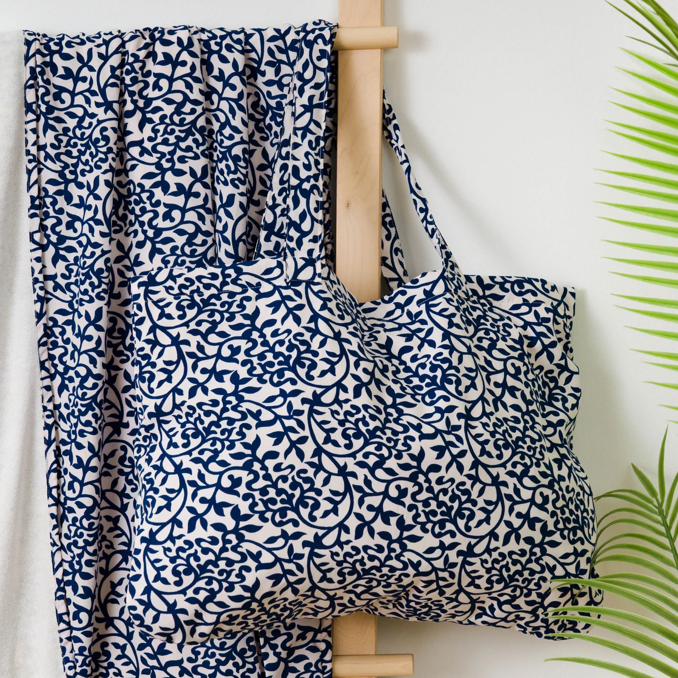 PACOTE DE TOALHA PAREO + BOLSA LATERAL