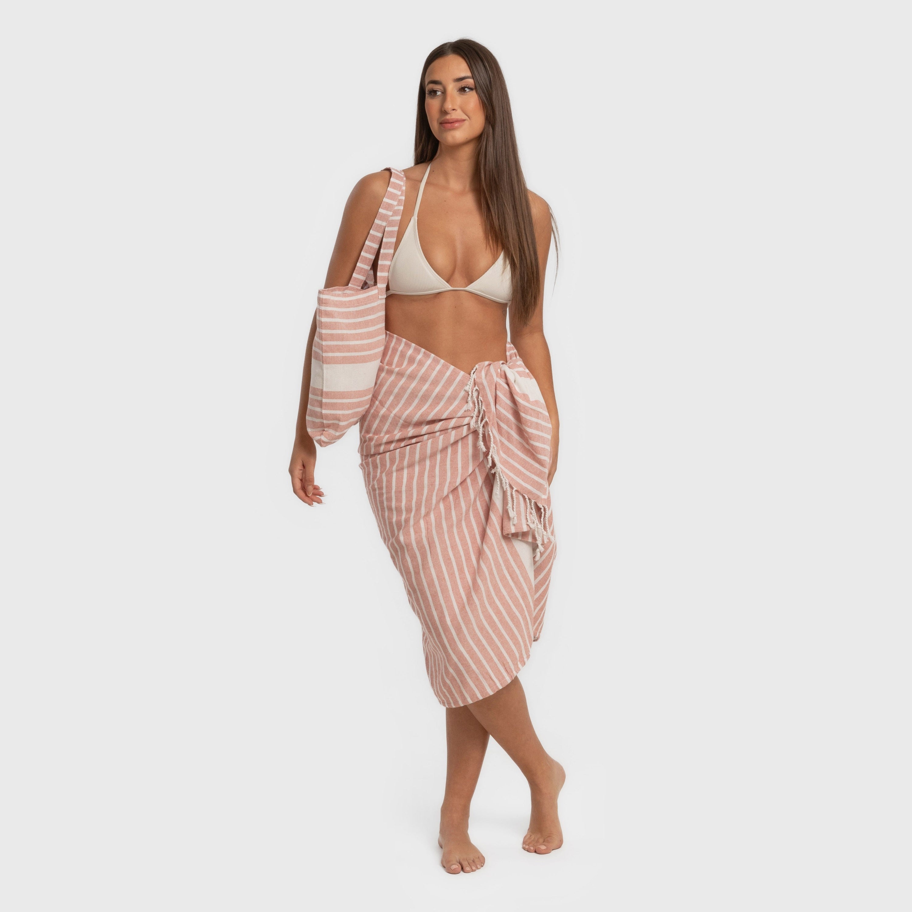 Conjunto de toalha pareô + bolsa de algodão listrada