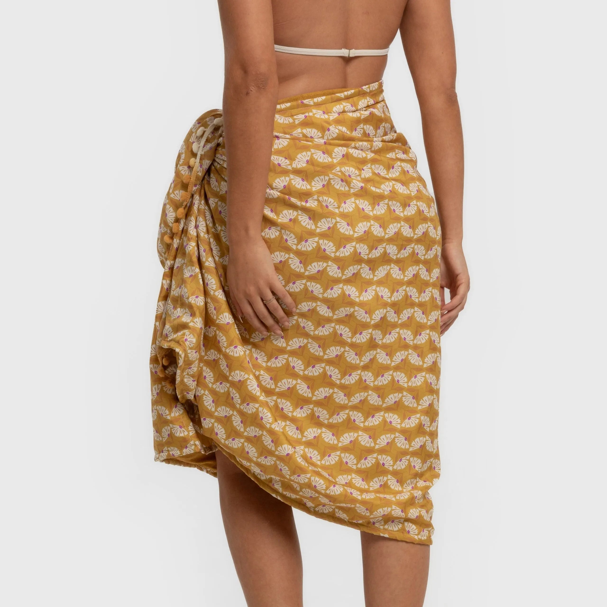 TOALHA PAREO + MOCHILA CALSITA