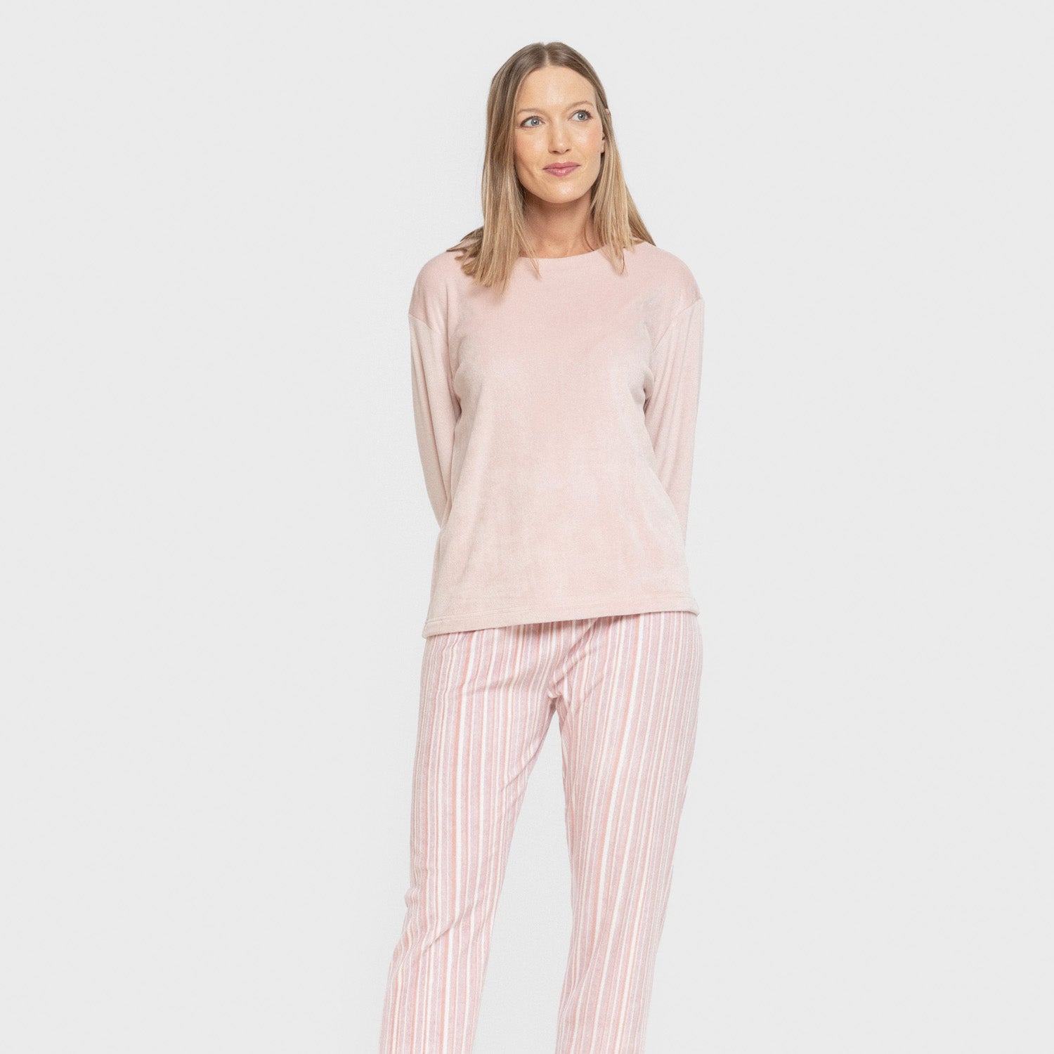 Pijama feminino de veludo super macio, listrado em tom malva e rosa.