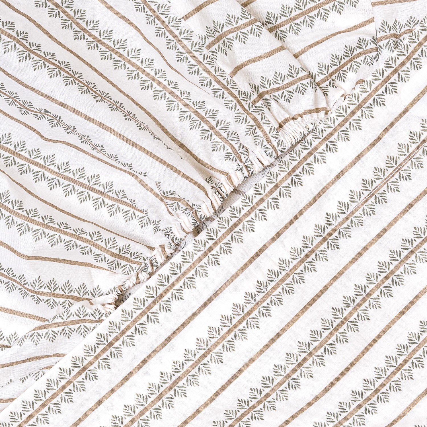 Juego de sábanas algodón Alrubia verde seco