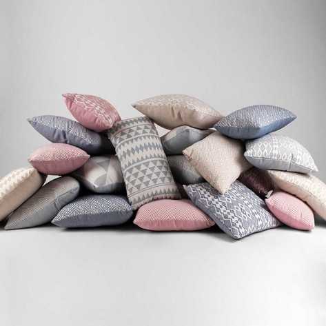 Almofada jacquard Madras rosa 45x45