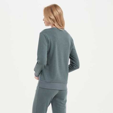 Conjunto desportivo verde menta