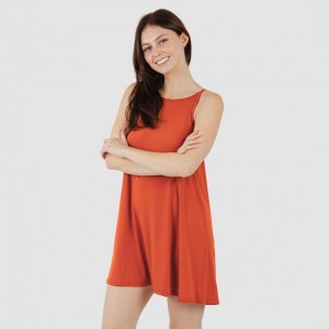 Vestido curto de alças em crepe liso