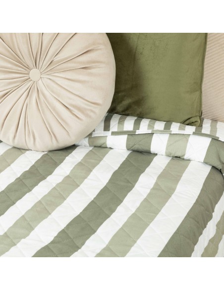 Colcha bouti Raya Aviles verde caça Colcha bouti Raya Aviles verde caça