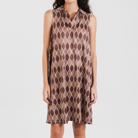 Vestido curto com gola e lapela soft Carlota castanho