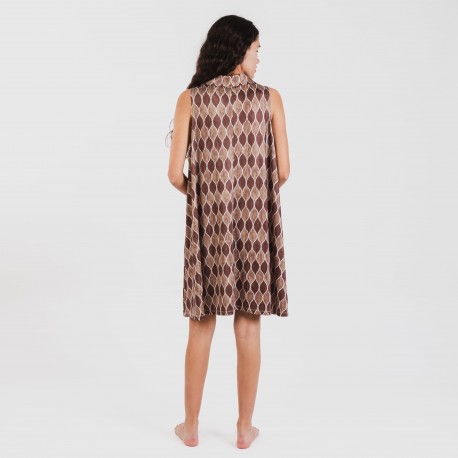 Vestido curto com gola e lapela soft Carlota castanho