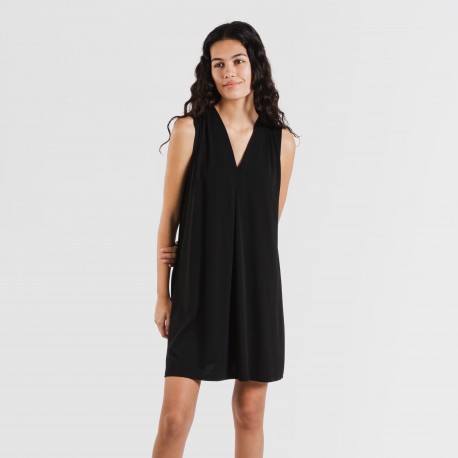 Vestido curto crepe liso