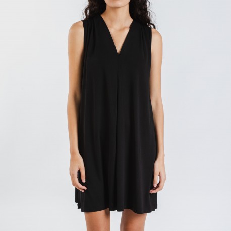 Vestido curto crepe liso