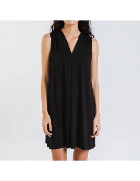 Vestido curto crepe liso Vestido curto crepe liso