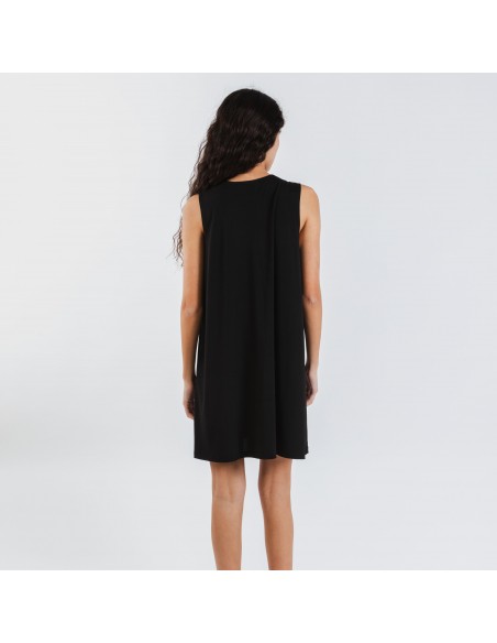 Vestido curto crepe liso Vestido curto crepe liso