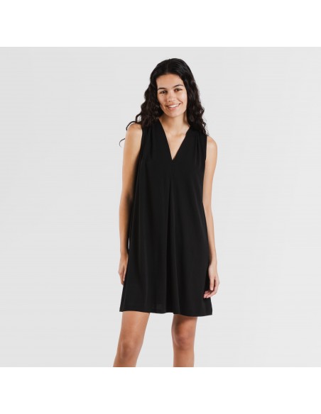 Vestido curto crepe liso Vestido curto crepe liso