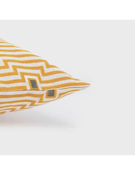 Almofada antimanchas Summa ocre 45x45 Almofada antimanchas Summa ocre 45x45