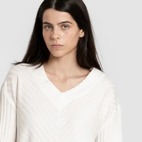 Jersey gola V em poliamida canelada feminina