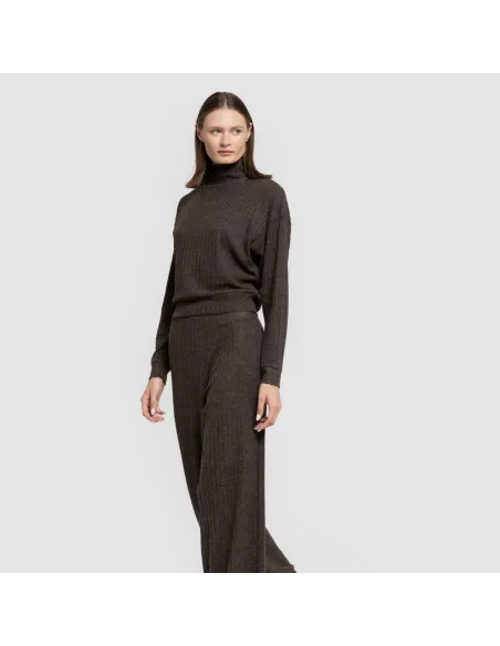 Jersey de gola alta cropped 4x2 canelado feminino Jersey de gola alta cropped 4x2 canelado feminino