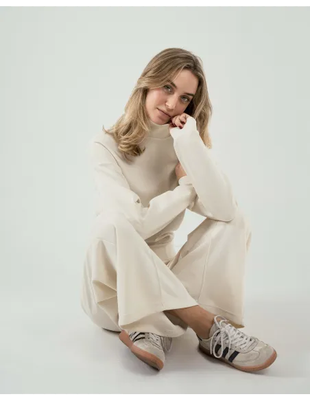 Camisola fluida mulher com gola subida