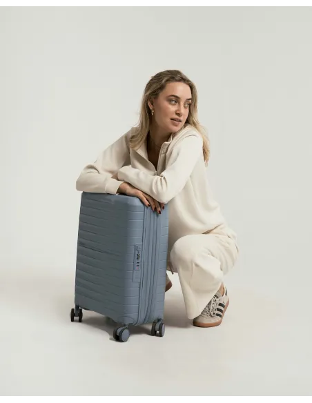 Camisola fluida com meia abertura mulher