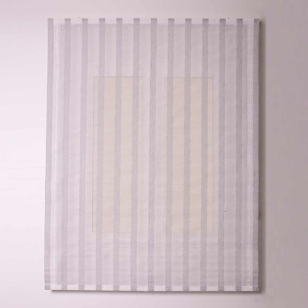 Cortina romana Style37 branca e cinza com corrente.