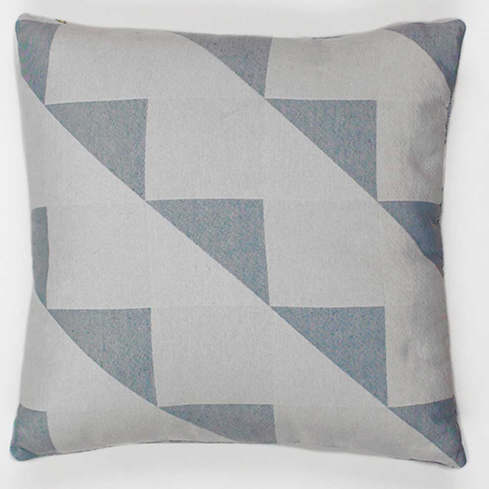 ALMOFADA COM ENCHIMENTO EM JACQUARD ESMERALDA - CAPA + ENCHIMENTO