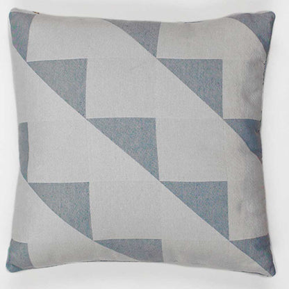 ALMOFADA COM ENCHIMENTO EM JACQUARD ESMERALDA - CAPA + ENCHIMENTO