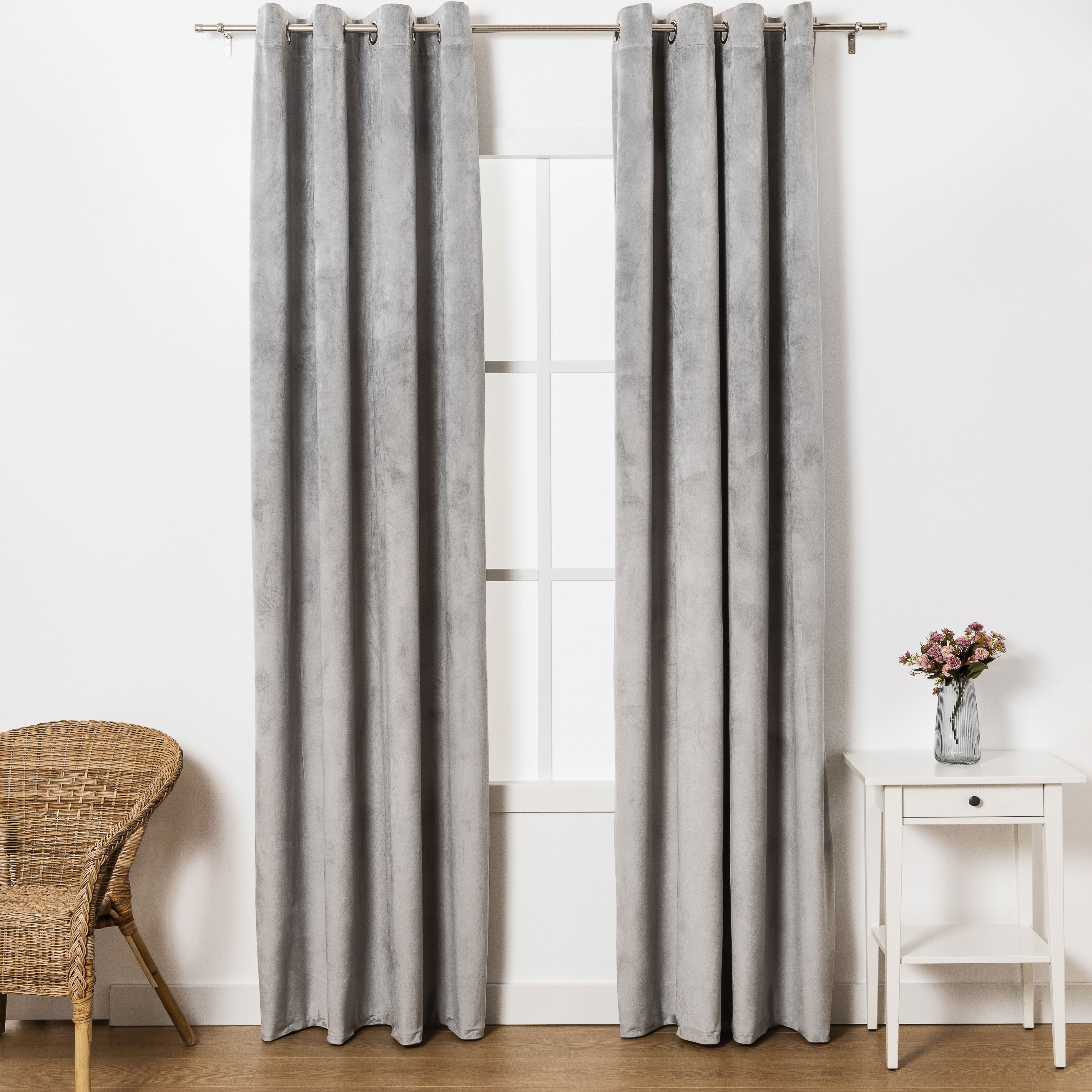 Nova cortina de veludo perolado