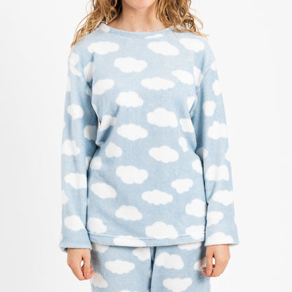Pijama coral, nuvem azul clara
