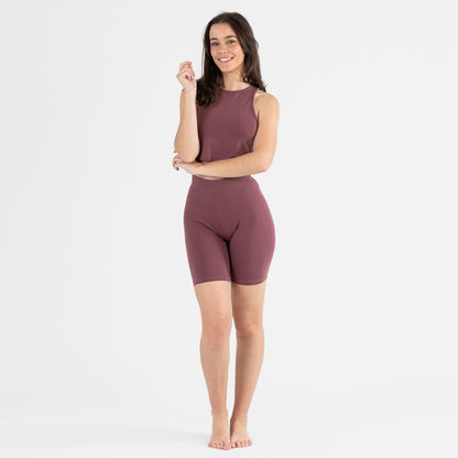 Conjunto esportivo feminino com calça culote cor berinjela
