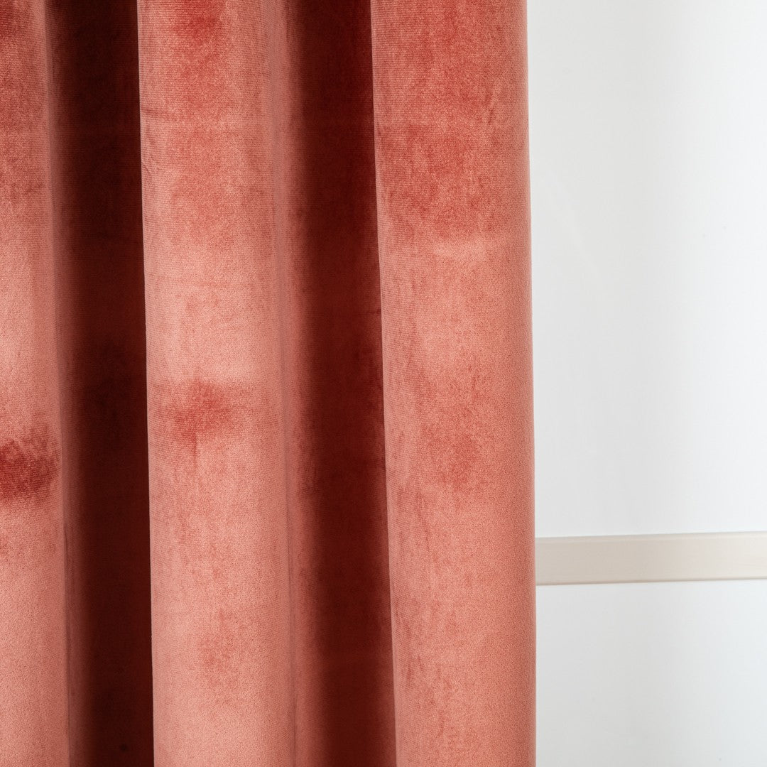 Cortina nova, veludo Marsala