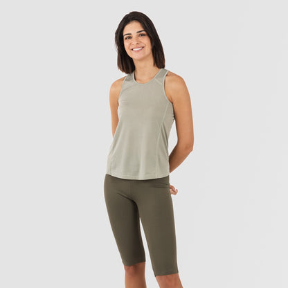 Conjunto Esportivo Feminino com Leggings Curtas Verde Folha - Verde Caça
