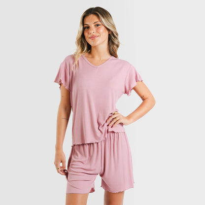 Pijama feminino de manga curta em tecido canelado de viscose liso.