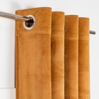 Nova cortina de veludo