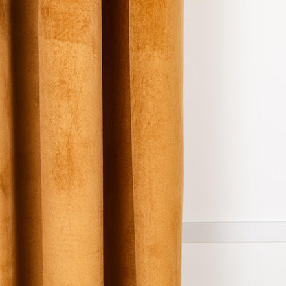 Nova cortina de veludo